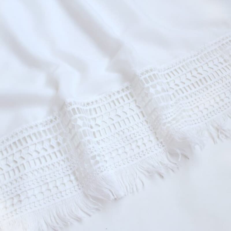 Daisy - White