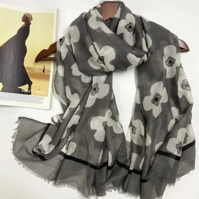 Iris - Grey